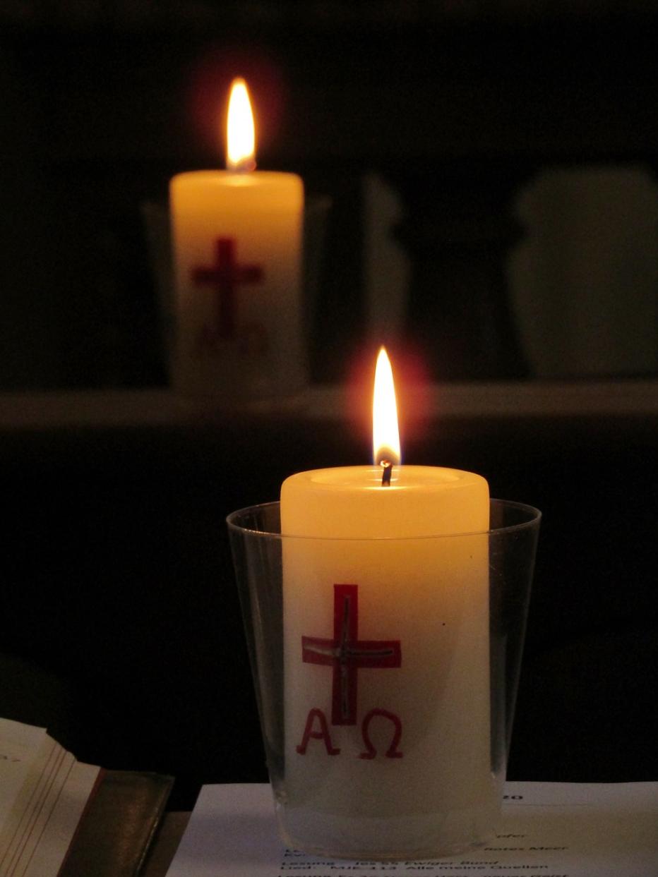 240413-easter-candle