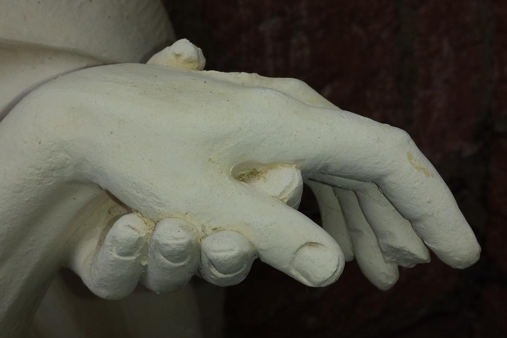 250407-hand