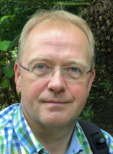 Prof. Dr.  Mathias Hüsing